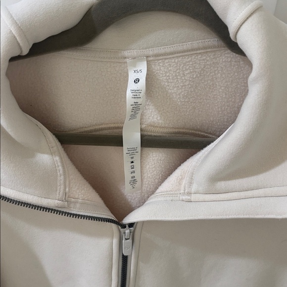 Lululemon Thick Fleece Half-Zip - Picture 6 of 10